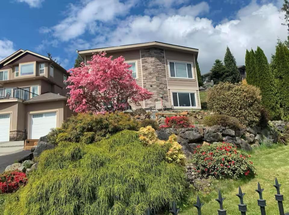 Mountain Retreat 3 Bedroom Garden House Near Heritage Park, Coliseum , Hwy 1, Fishing, Cultus Lake Chilliwack Extérieur photo